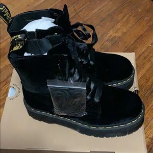 Dr.Marten Jadon Velvet w/ lace shoelaces